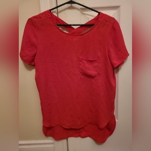 Lily White Womens Business Solid Red High Low Blouse W/ Pocket and CrissCross XS - Picture 2 of 5